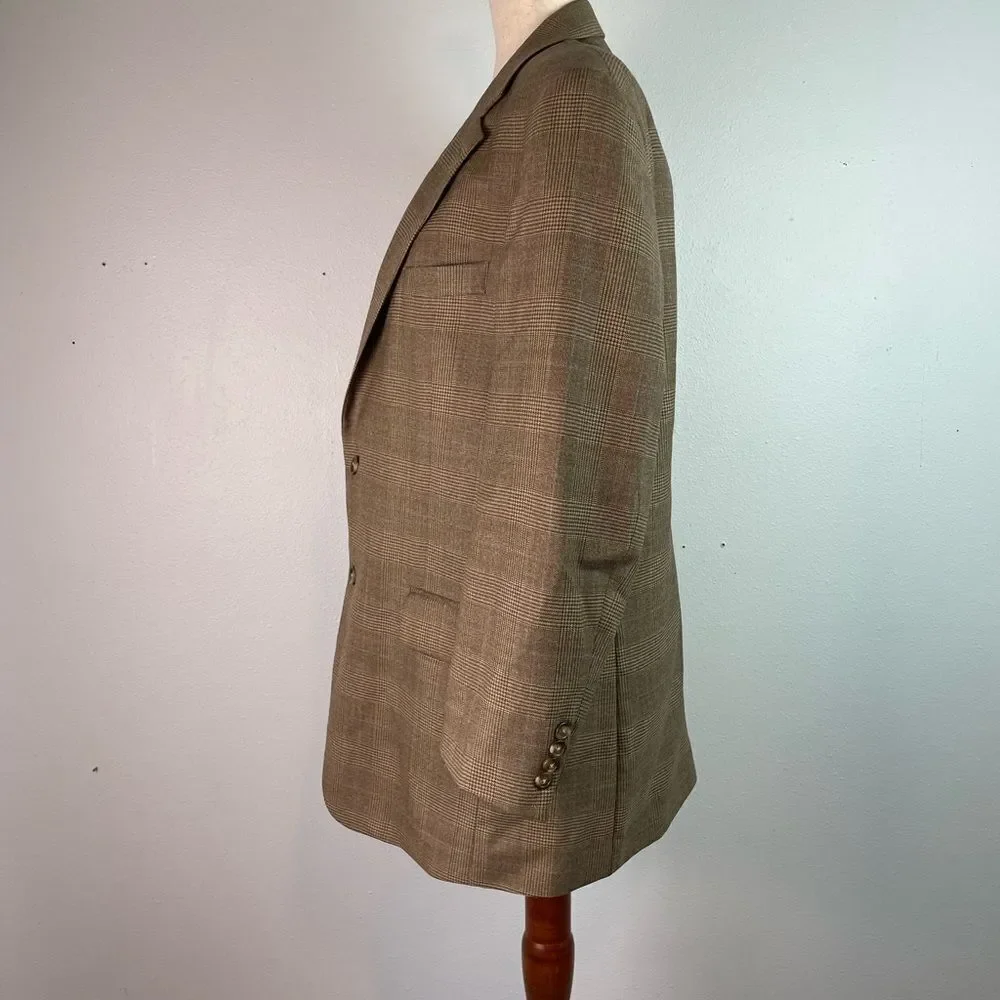 Jos. A. Banks Tan Sport Coat with Notched Lapels and Plaid Pattern Size 41R EUC